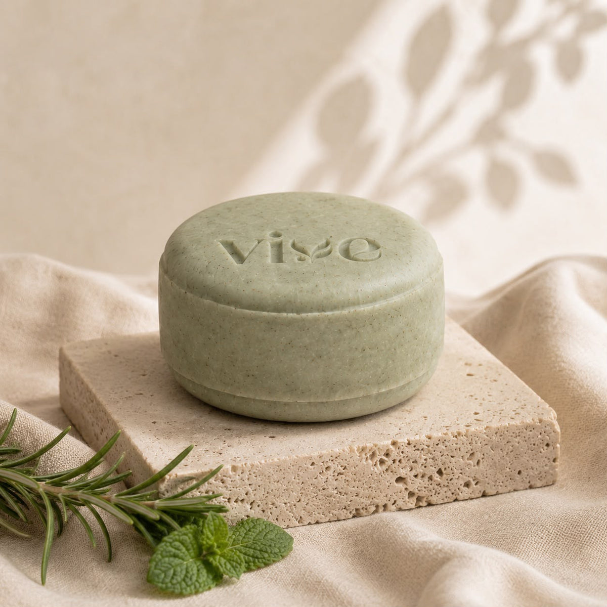 Romero & Menta Clarifying Solid Shampoo